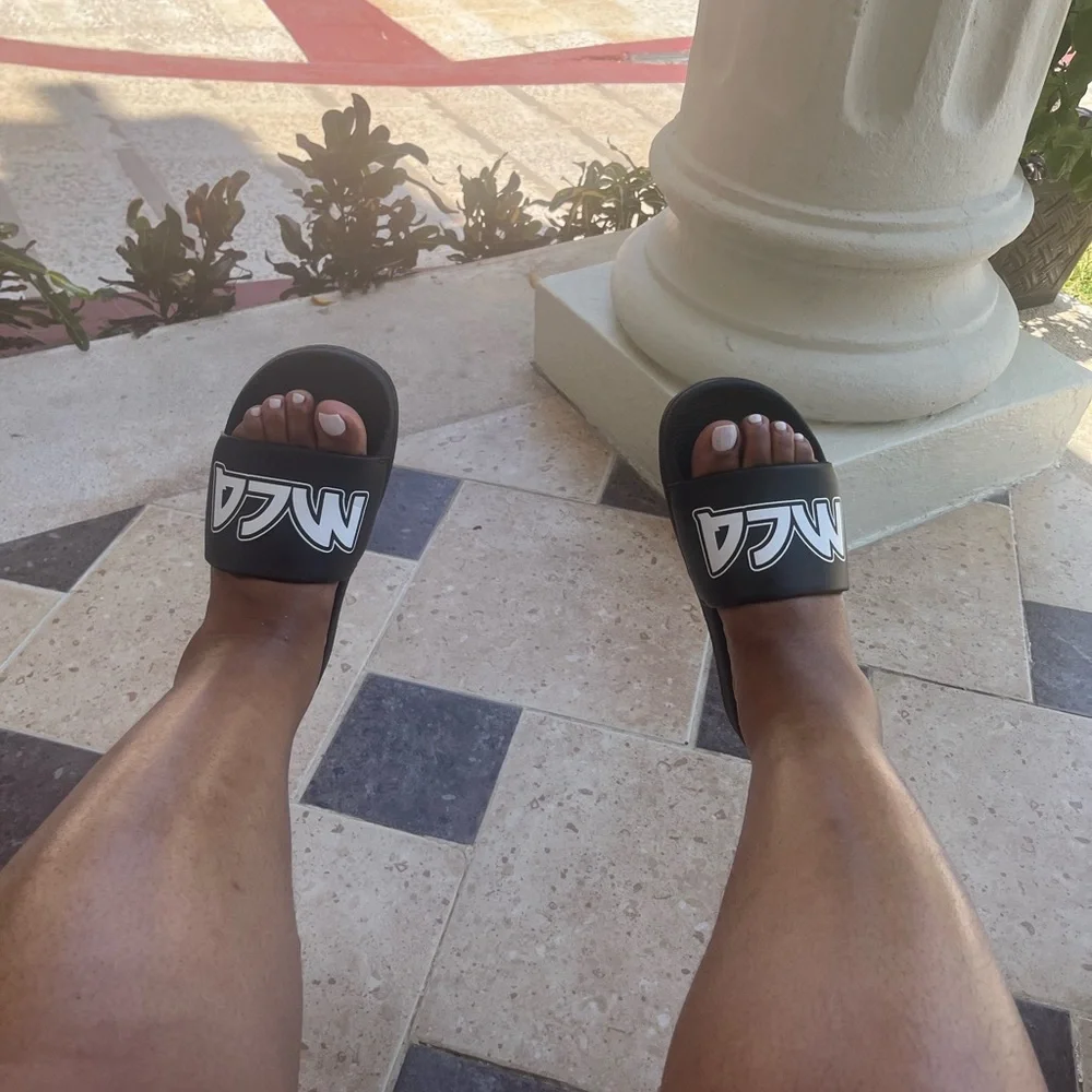 MCQ By Alexander McQueen Logo Slide Sandal - Picture 6 of 6